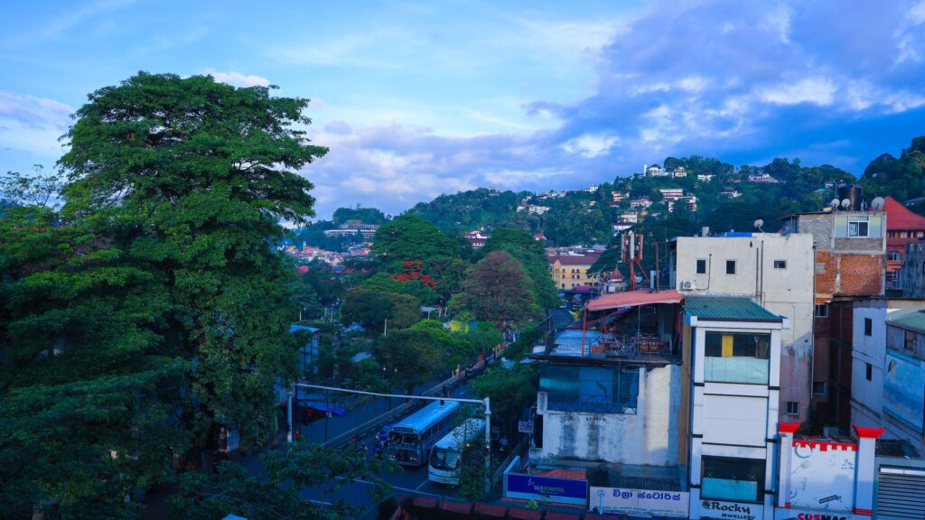 Vistas de la ciudad de Kandy en Sri Lanka